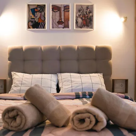 Διαμέρισμα Royal Zen *